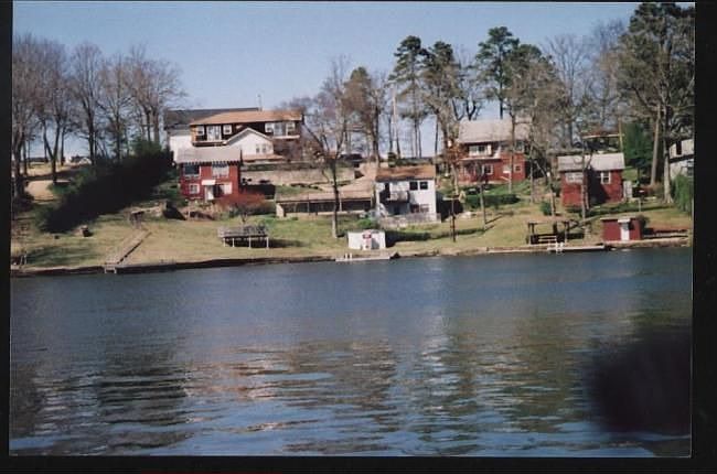 1st image of 200 Long Island Dr