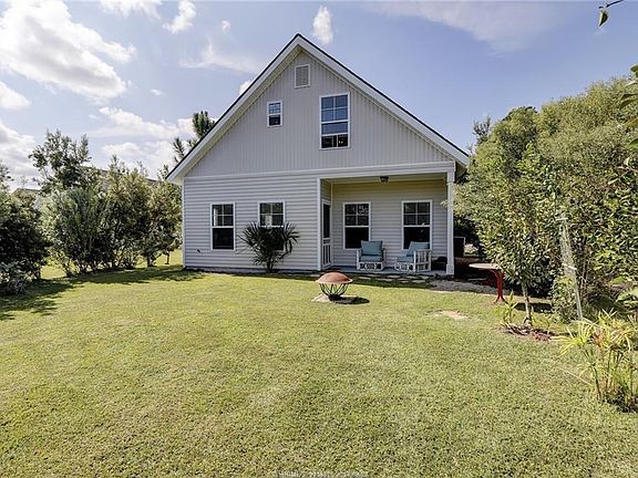 4th image of 23 Pine Forest Dr