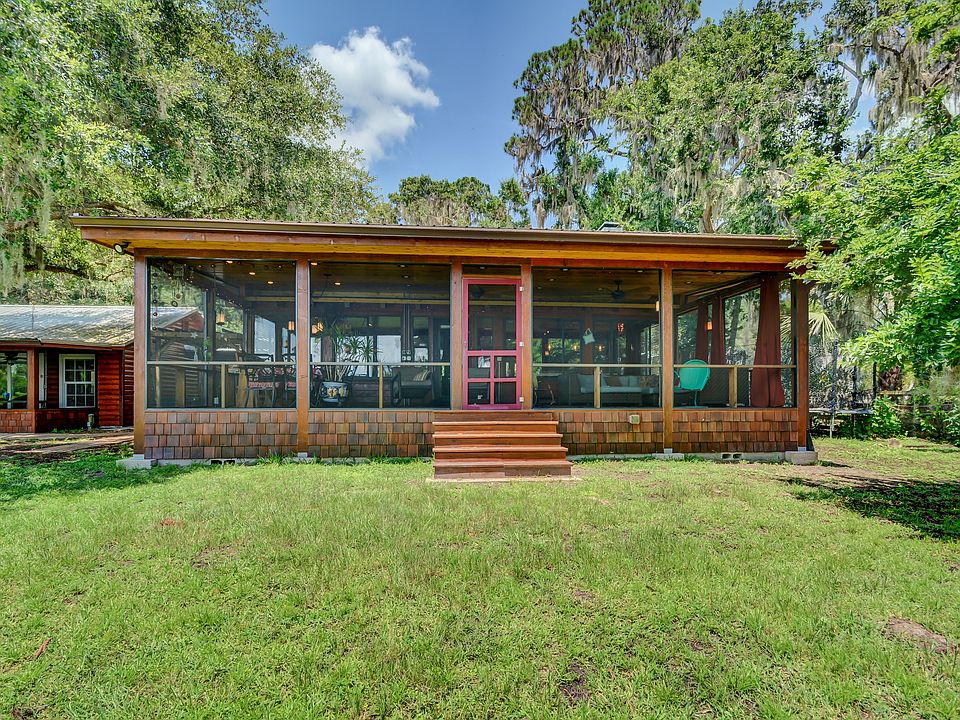 1st image of 2628 Lake Forest Dr