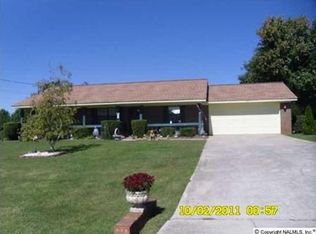 103 Scarborough Cir, New Market, AL 35761