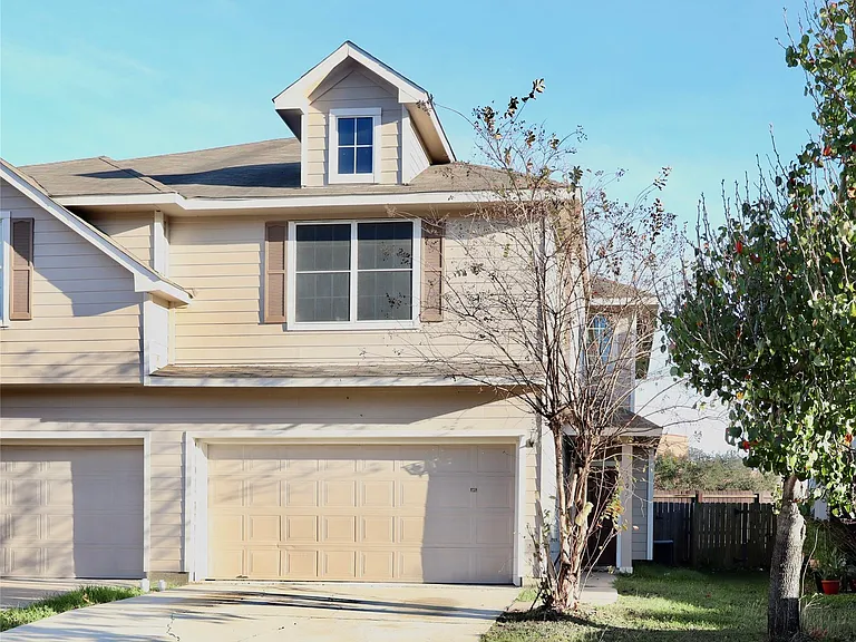 15931 Winston Point Ln — Photo 3