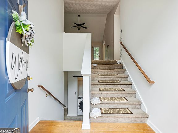 2nd image of 212 Cobblestone Ln