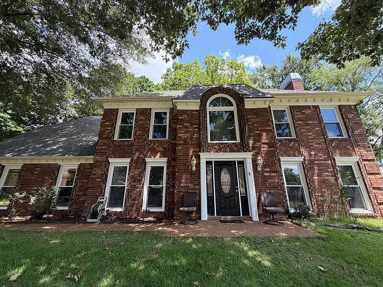 2910 Foster Dale Cv — Photo 2