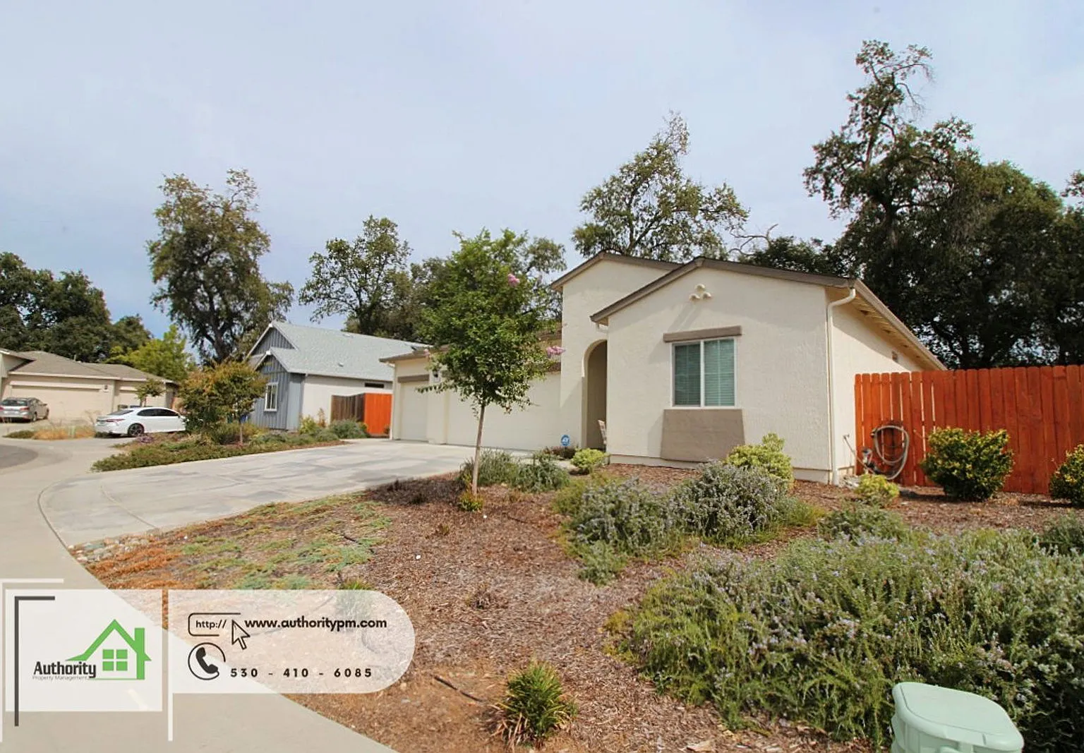 3 bed, 2.0 bath, 1607 sqft, $2,495 — Photo 3