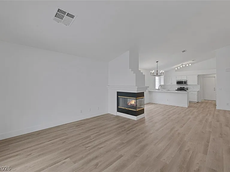 8249 Peaceful Canyon Dr — Photo 14