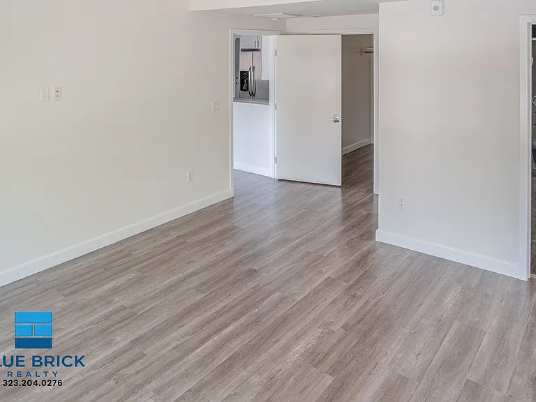 4305 Laurel Canyon Blvd #202A — Photo 15