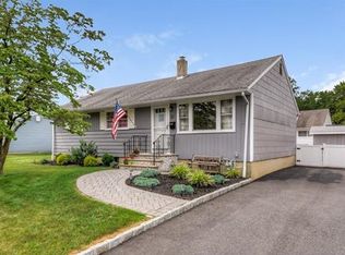 31 Joyce Pl, Parlin, NJ 08859