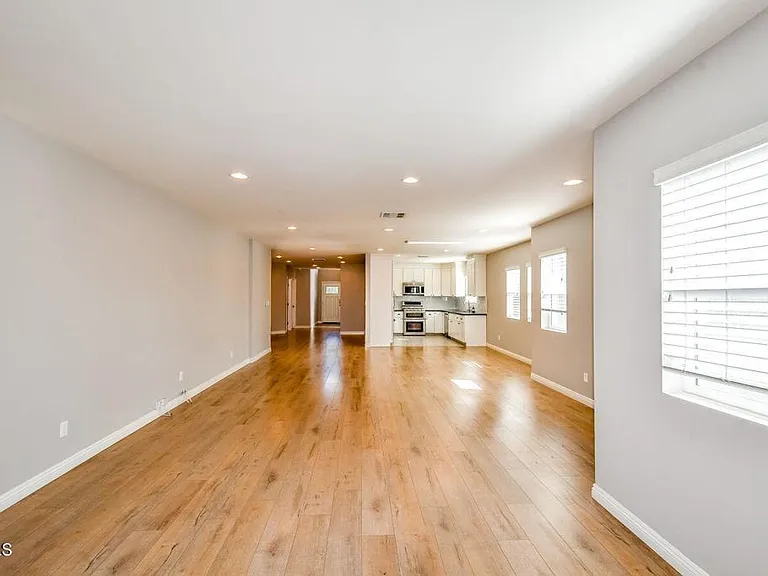 321 N Lima St — Photo 12