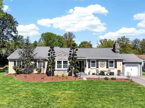 51 Shellburne Dr, Wilmington, DE 19803