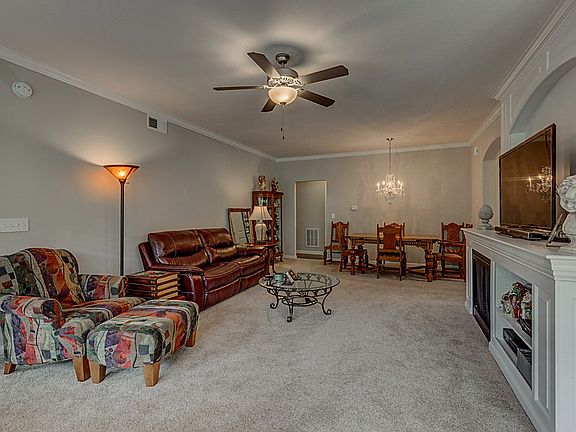 5th image of 7442 Flintshire Dr