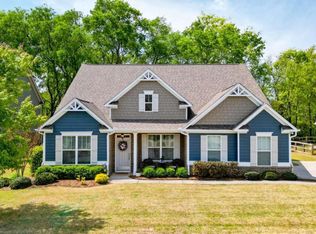 8 Stately Oaks Dr SE, Cartersville, GA 30120