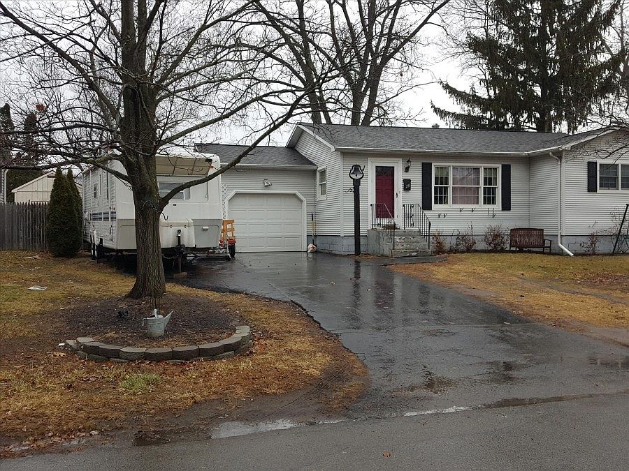 28 Thoroughbred Ln, Albany, NY 12205 Zillow