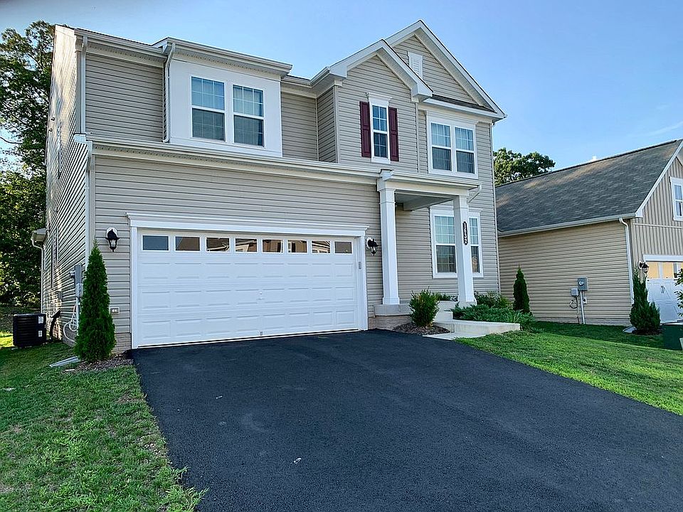 2nd image of 1632 Hudgins Farm Cir