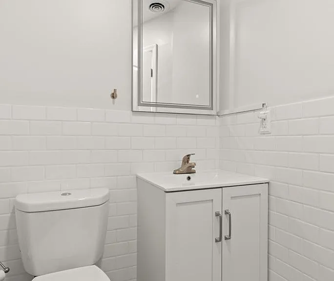 166 Northwestern Ave — Photo 14