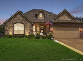 8412 E Lansing St, Broken Arrow, OK 74014