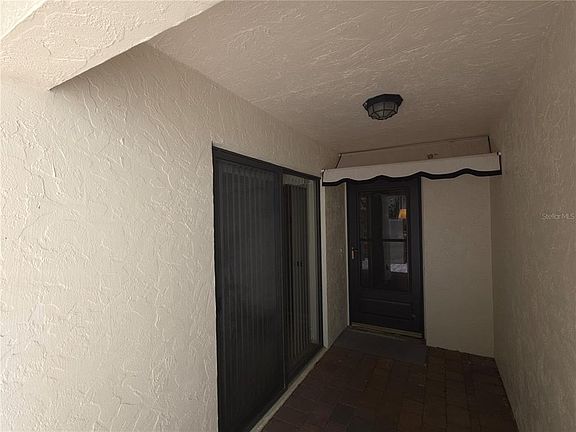 4th image of 6413 Meadowlark Ln