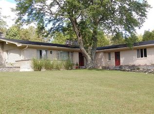 6585 Mad River Rd, Centerville, OH 45459