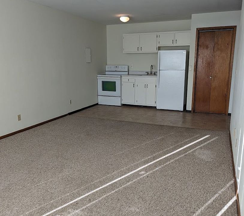 1st image of 3305 Hennepin Ave S #104