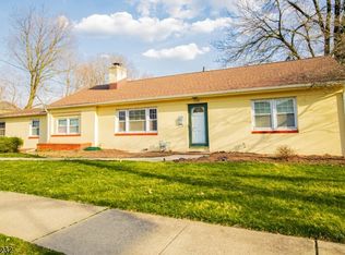 599 Greenbrook Rd, North Plainfield, NJ 07063