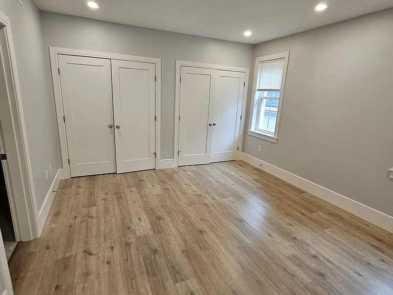 124 Kenrick St — Photo 7