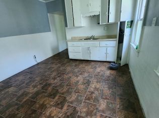 712 E 10th St, Erie, PA 16503