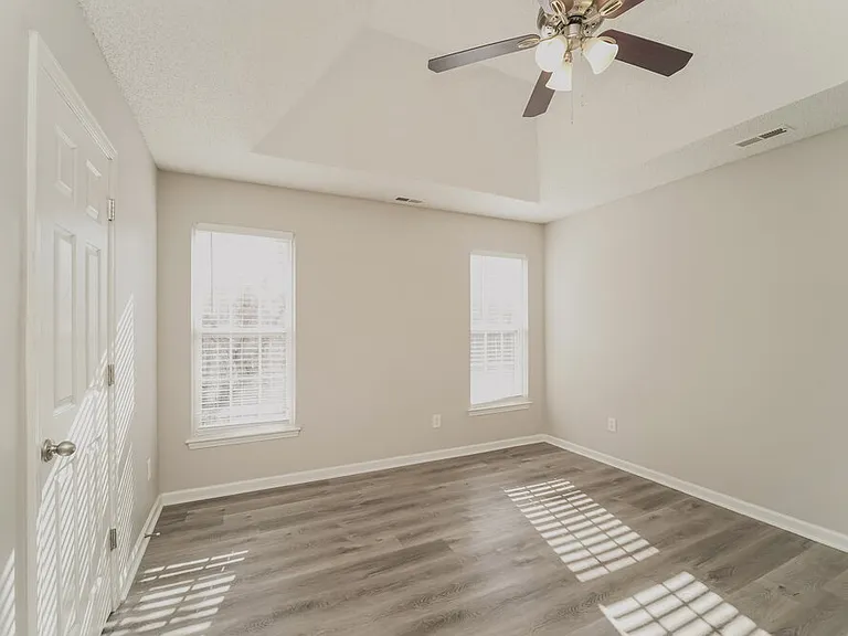 297 Patrick Ave SW — Photo 11