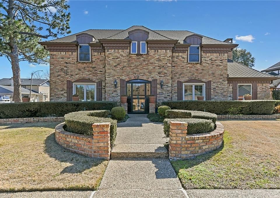 1st image of 44 Grand Canyon Dr