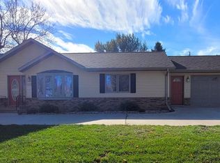 201 W 1st St, Sutherland, IA 51058