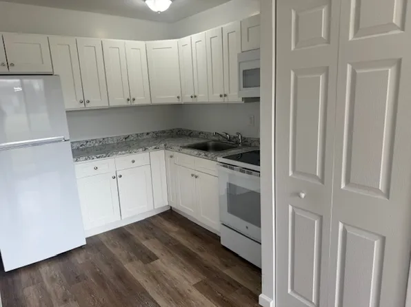 (undisclosed Address), Amityville, NY 11701