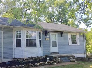 3531 High Dr, Saint Ann, MO