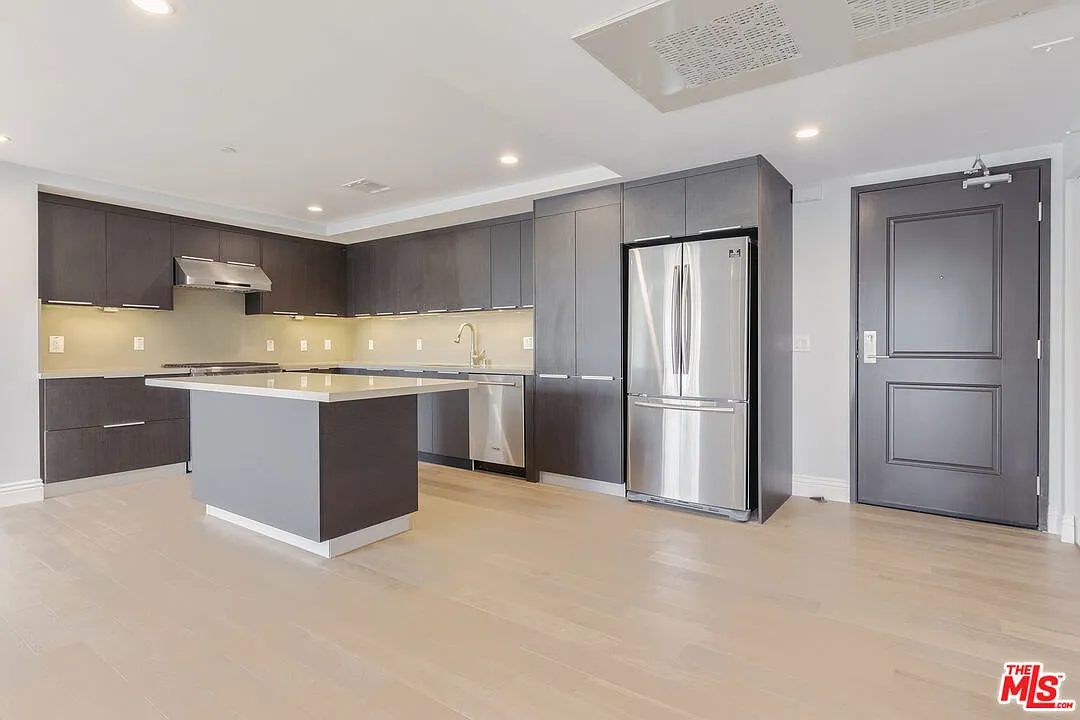 2 bed, 2.0 bath, 1330 sqft, $3,495 — Photo 1