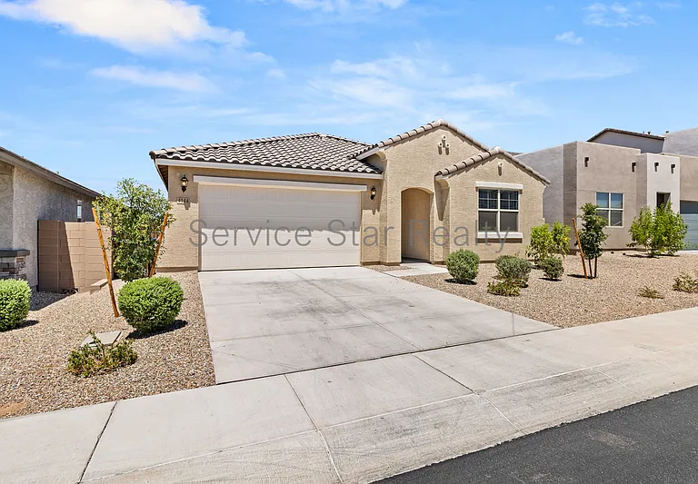 4144 W Eli Dr — Photo 2