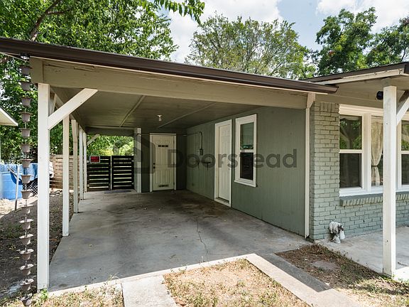 5th image of 1109 Spur St