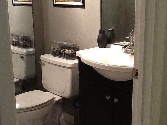 Powder room 1st floor
