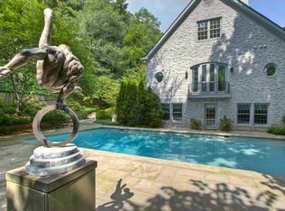 4318 Whitewater Creek Rd NW, Atlanta, GA 30327