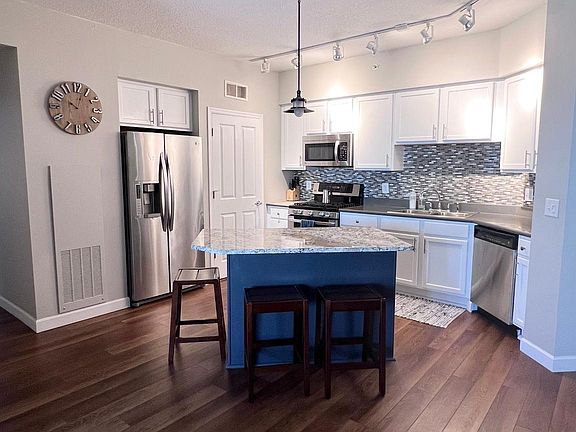 2nd image of 500 Grant St E #404