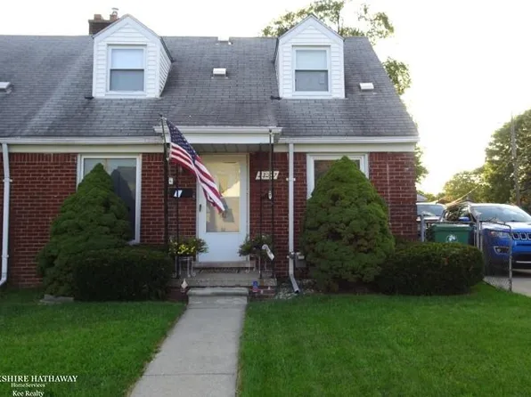 23007 Brittany Ave, Eastpointe, MI 48021