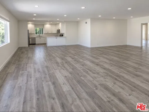 1118 S Holt Ave, Los Angeles, CA