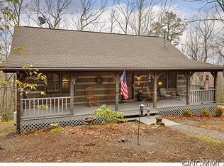 4 Oak Brook East Ln, Brevard, NC 28712