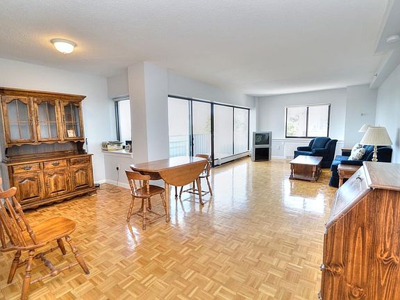 4th image of 300 Lynn Shore Dr APT 705