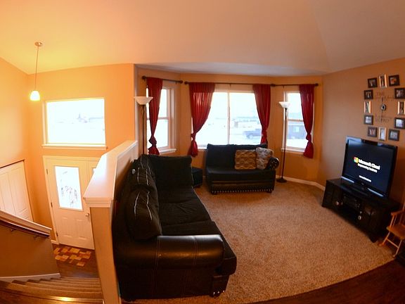 3rd image of 8430 Mary Dr