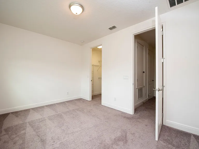 9769 Winnington St — Photo 24