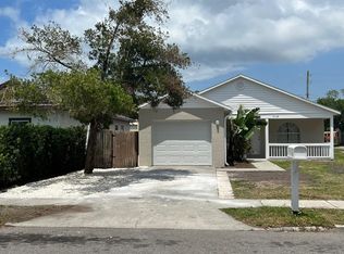 918 Plaza St, Clearwater, FL 33755