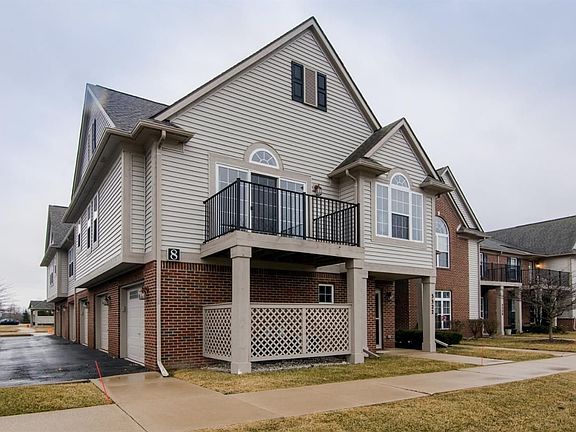 2nd image of 3322 Primrose Ln