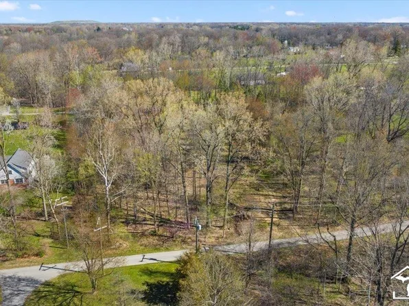 13558 Hannan Rd, Romulus, MI 48174