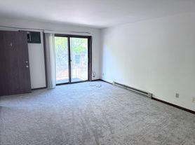 West Side 1 Bedroom Apartments!
