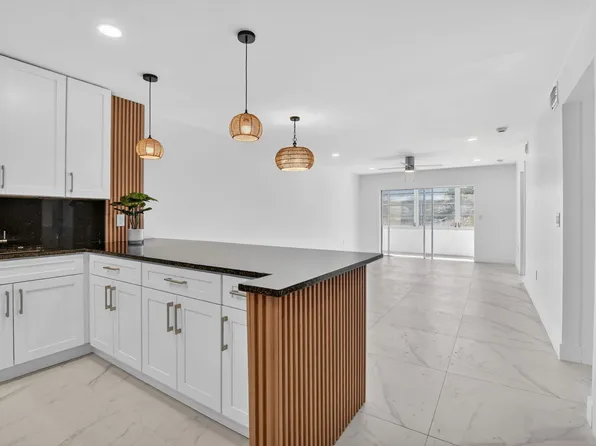 9780 Marina Boulevard #425, Boca Raton, FL 33428