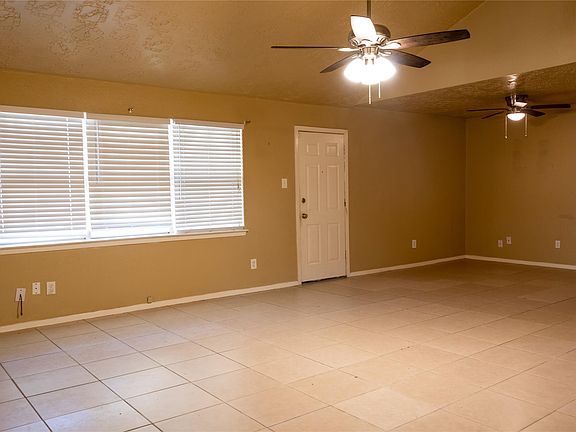 4th image of 8215 Lone Bridge Ln