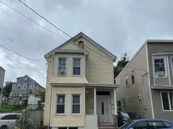 28 Murray Ave, Paterson City, NJ 07501