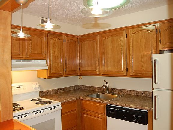 2nd image of 2465 Brook Ledge Dr #12A